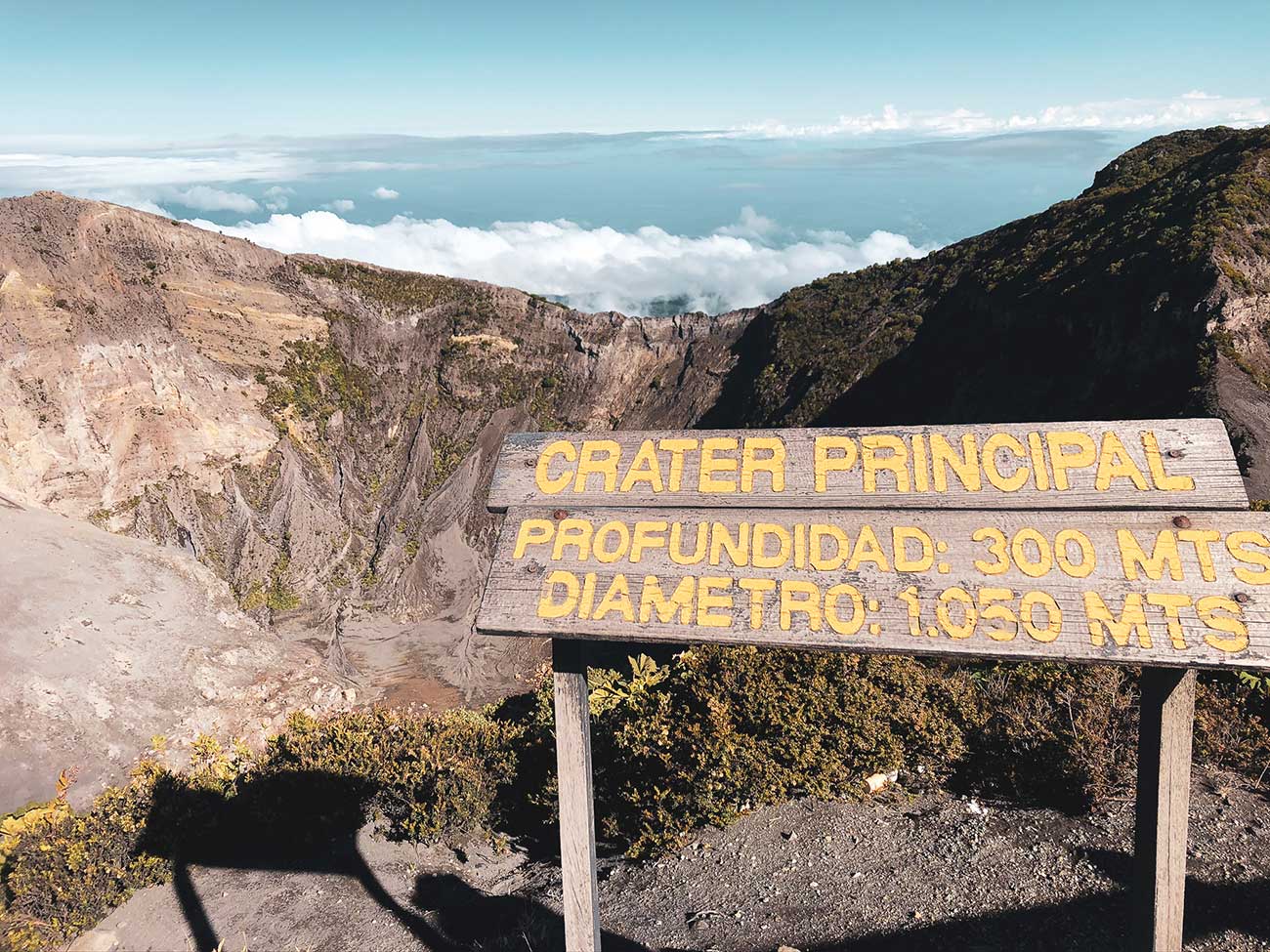 Blick auf eine Vulkanlandschaft in Costa Rica