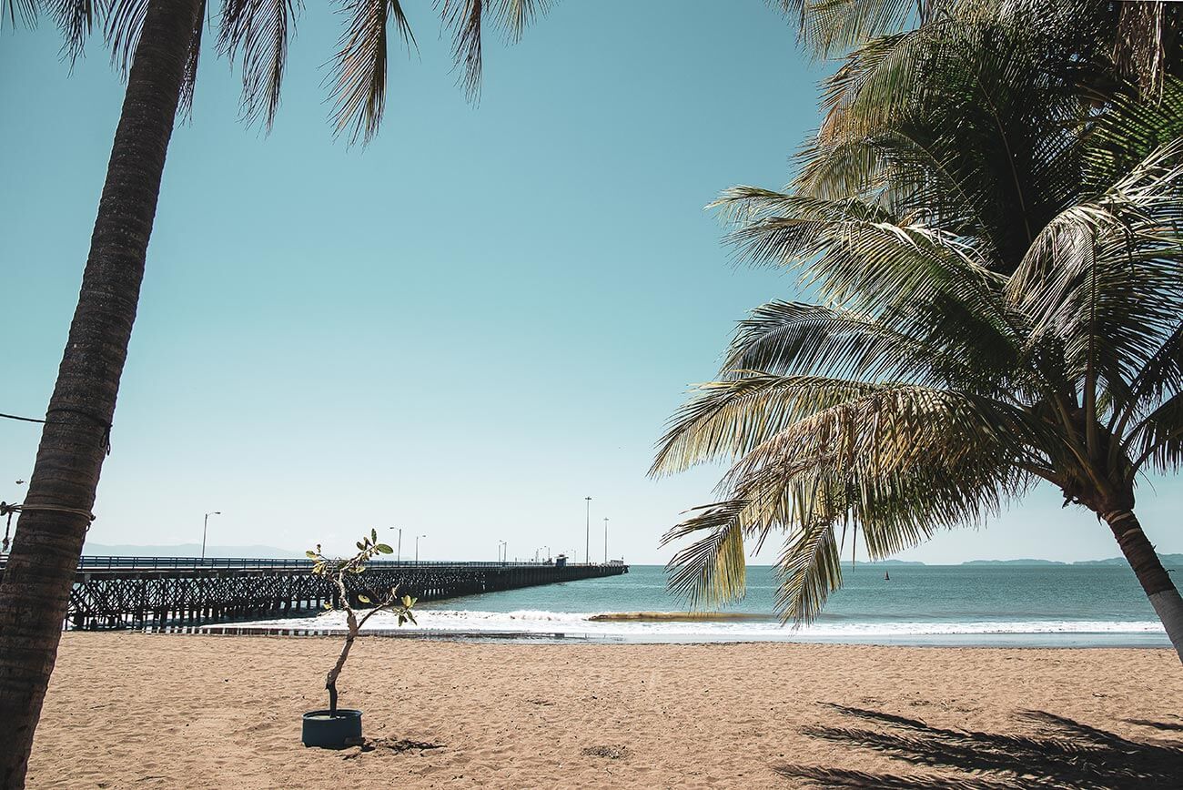 Das Pier in Puntarenas am Hafen